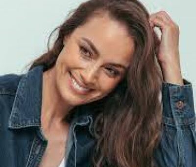 Joanne Davies