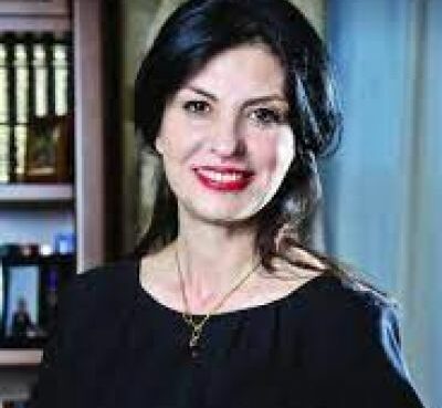 Jozefina Topalli
