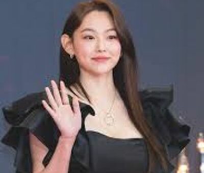 Kang Mi-na