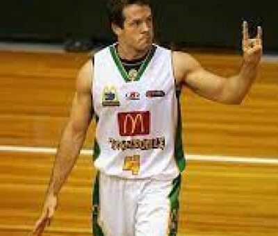 Kelvin Robertson