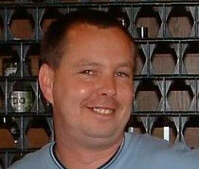 Lee Warburton