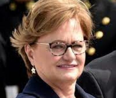 Nancy Lange