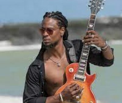 Omari Banks