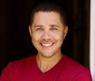 Reggie D Brown
