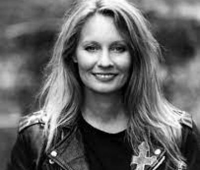 Rhonda Coullet