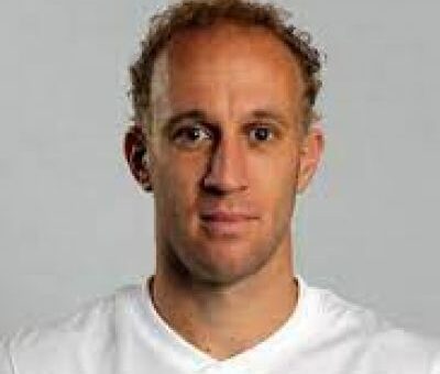 Simon Elliott