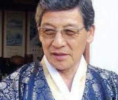 Yi Seok