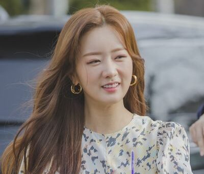 Yoon Bo-mi