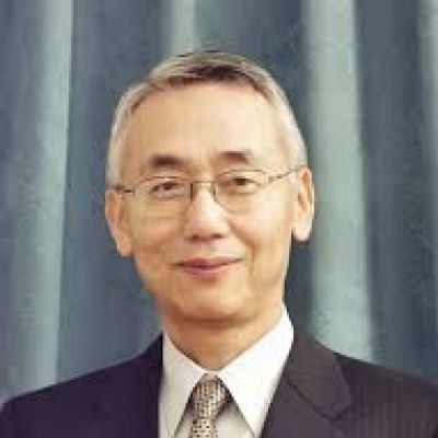 Yoshio Utsumi