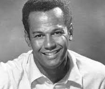 Cy Grant