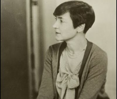 Suzanne La Follette