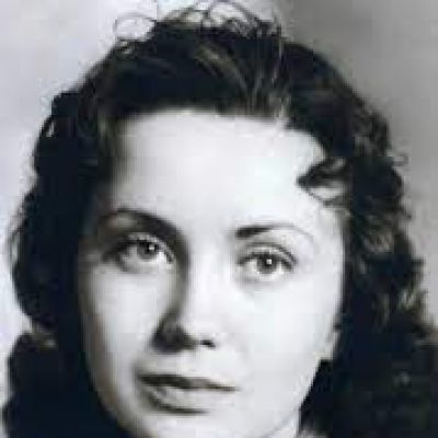 Yelena Dobronravova