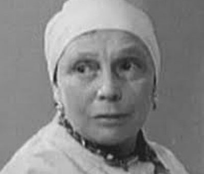 Yelizaveta Uvarova