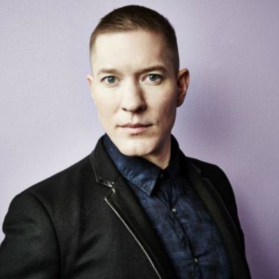 Joseph Sikora is an American actor best known for his portrayal as Tommy Egan in the successful Starz series Power, in which he played a hothead heroin dealer. With the news of his secret romance, he is driving everyone insane. Sikora, who has worked with a number of stunning actresses, has piqued everyone's interest in his personal life. He prefers to keep his personal life private, however he is rumored to be married and has a secret wife. Is this correct? Let's find out... What is Joseph Sikora's Wife's name? Joseph Sikora has a long-term partner, whom he met on the set of Boardwalk Empire. He was portraying an angry alcoholic gambler at work, while his wife worked as a makeup artist. Following that, the couple began dating. In the year 2014, Joseph married his girlfriend after several years of dating. Despite the fact that Sikora kept the specifics of his wedding a secret, his marriage proved that he was not gay. Joseph has not yet published a photo of his wife, although he frequently expresses his love for her on Twitter. For example, on Valentine's Day in 2017, Sikora responded to a tweet by saying he was relaxing with his wife and dog. The couple's connection has blossomed since they first met, and they are most likely intending to raise a family. Joseph's rumored homosexuality Joseph has been the subject of his fair share of sexual orientation speculations and debates. He always keeps facts regarding his personal life out of the public eye. In April 2015, one of his Twitter fans asked him whether he would like to play a gay character. Sikora stated that he would play if the script required it. His role in the popular TV series Power, on the other hand, has piqued the interest of his followers and viewers. Because of his major involvement in this series, his admirers have been in desperate need of clarifications regarding his sexual orientation as a gay. For fans of the programme, the makeup Joseph wears for Tommy Egan's character is also gayish. Despite this, there is no more clear proof to call his sexuality into doubt while he is married. Is Eminem related to Joseph Sikora? Joseph Sikora is frequently mistaken for Eminem's look-alike, but the two are nothing alike. Eminem is an American rapper, songwriter, record producer, record executive, film producer, and actor who has been dubbed the King of Hip Hop. He is widely regarded as one of the greatest and most influential rappers of all time. Joseph, on the other hand, is an American actor who is best known for his role in the American crime drama thriller Power. From 2014 till the present, he has been recurring as Tommy Egan opposite 50 Cent and Omari Hardwick in that series. Joseph Sikora's Interesting Facts Joseph Sikora was born in the United States of America on June 27, 1976, in Chicago, Illinois. He is 43 years old as of 2019, and his horoscope is Libra. Albin Joseph Sikora (father) and Barbara Jo Sikora (mother) have a son named Joseph (mother). Albin and Chris Sikora are his two younger siblings. Joseph graduated from Notre Dame College Prep and went on to Columbia College Chicago, where he earned a BA in theater. In 2006, he made his Broadway debut in The Caine Mutiny Court-Martial. Joseph's net worth is believed to be approximately $400,000. He stands at a height of 5 feet 10 inches and weighs 78 kilograms. Joseph is a frequent user of social media platforms such as Facebook, Instagram, and Twitter.