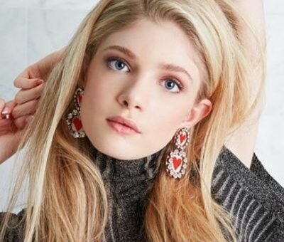 Elena Kampouris