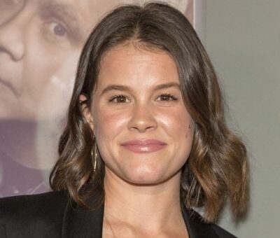 Sosie Bacon