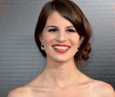 AMELIA ROSE