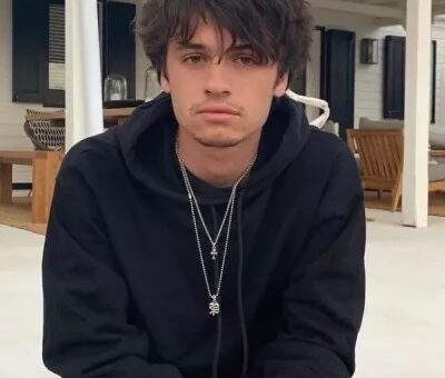 Dylan-Jagger-Lee