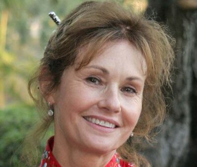 Lori-Saunders