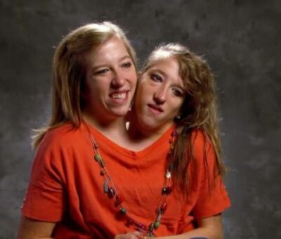 Abby And Brittany Hensel
