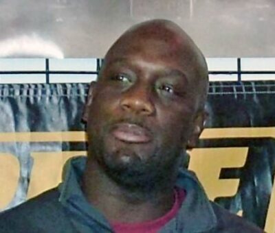 Richard T Jones