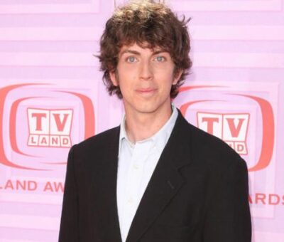 Taran Noah Smith