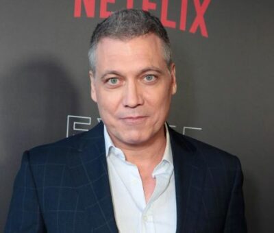 holt mccallany