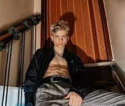 Chris Daniels