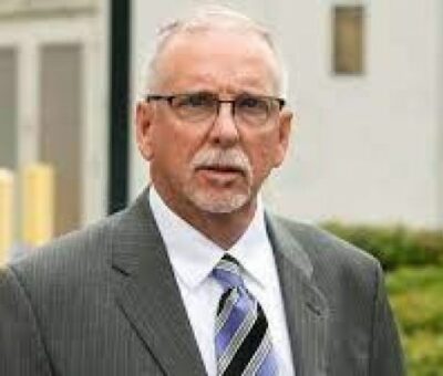 Dr. James Heaps