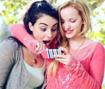 Dove Cameron