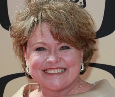 Lauren Tewes
