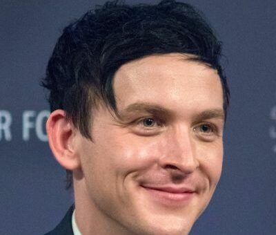 Robin Lord Taylor