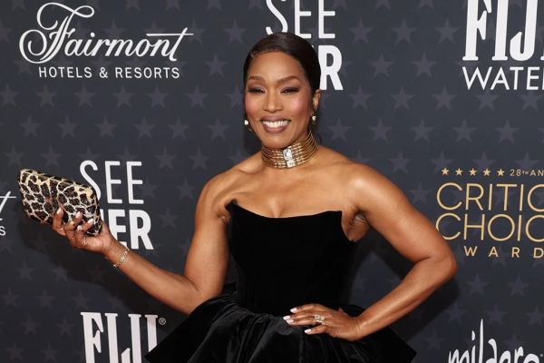 Angela Bassett