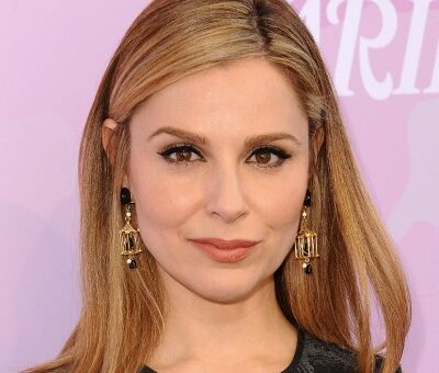 Cara Buono