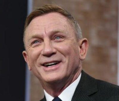 Daniel Craig