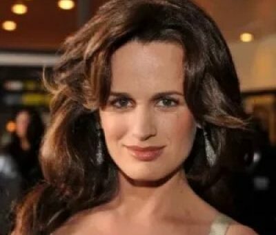 Elizabeth Reaser