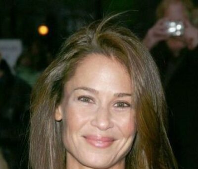 Julie Warner