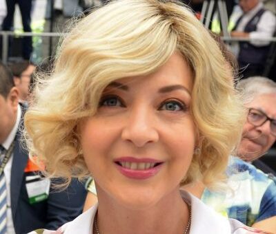 Edith González