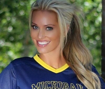 Elle Johnson