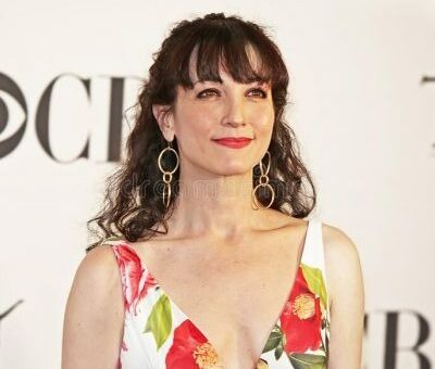 Bebe Neuwirth