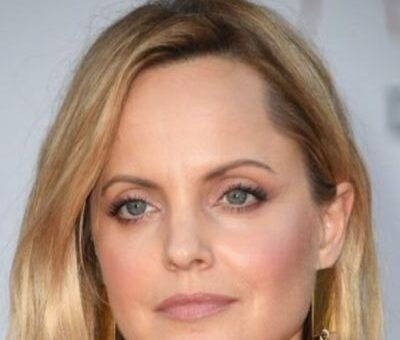 Mena Suvari
