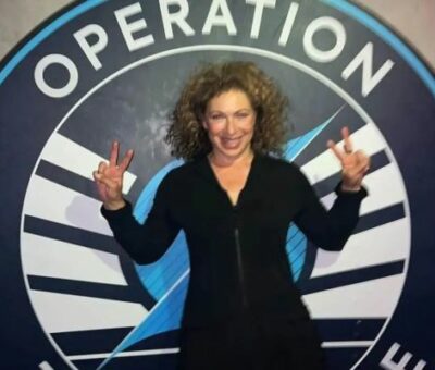 Alex Kingston