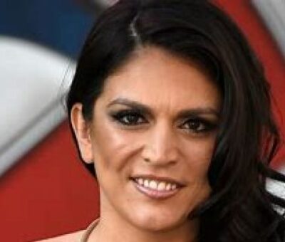 Cecily Strong