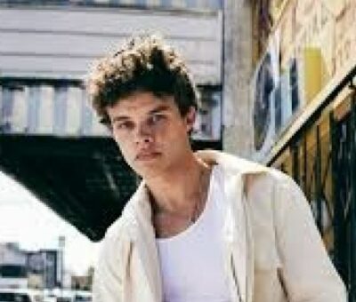 Curran Walters