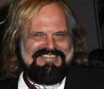 John Carl Dinklage