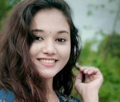 Komal kharat