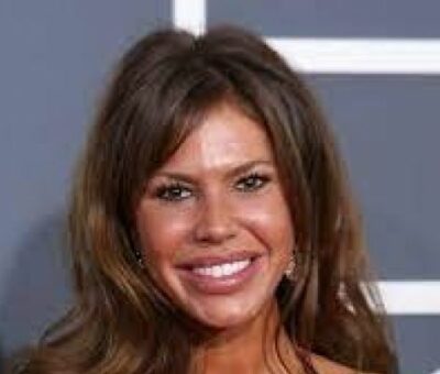 Nikki Cox