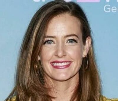 Stephanie Allynne