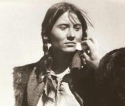 Delle Bolton