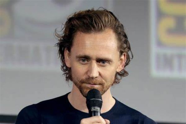 Tom Hiddleston